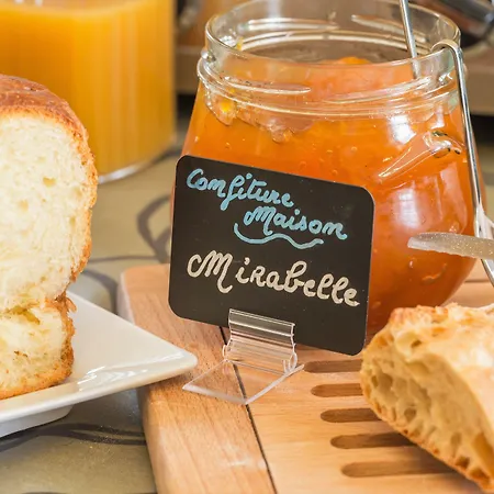 Du Cheval Blanc 3* Beaumont-Pied-de-Boeuf (Sarthe)