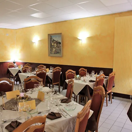 Hotel Du Cheval Blanc 3*