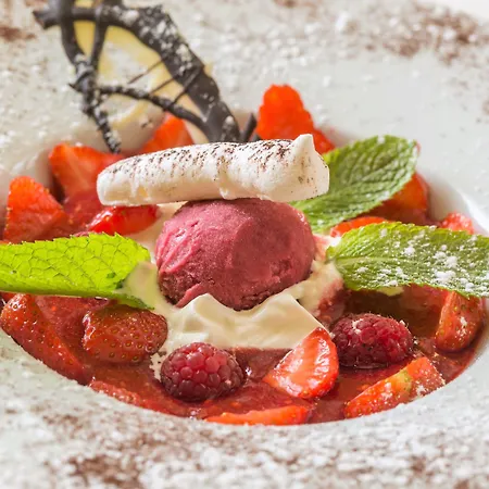 Hotel Du Cheval Blanc 3*