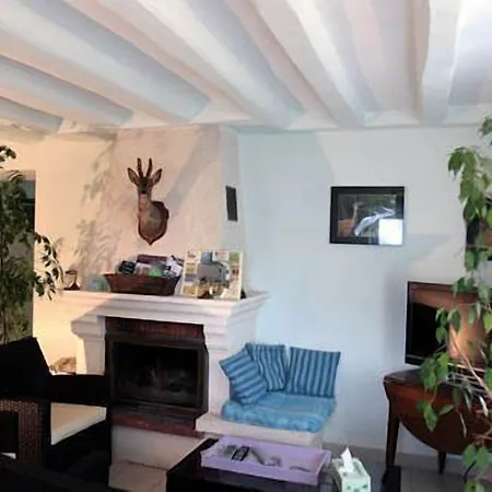 Du Cheval Blanc Hotel 3*