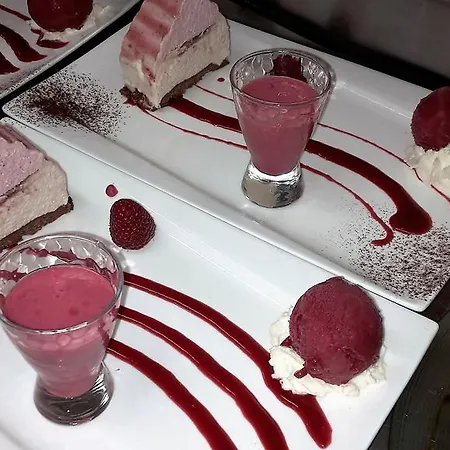 Hotel Du Cheval Blanc 3*