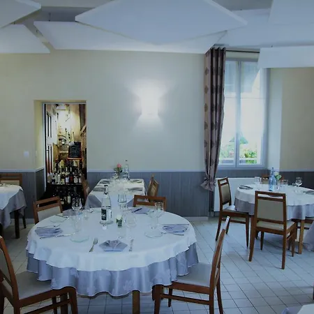 Hotell Du Cheval Blanc 3*