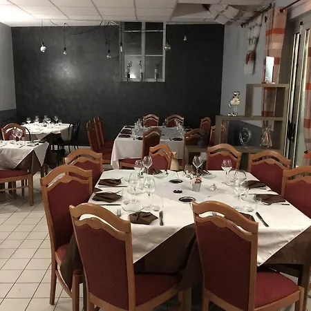 Hotell Du Cheval Blanc 3*