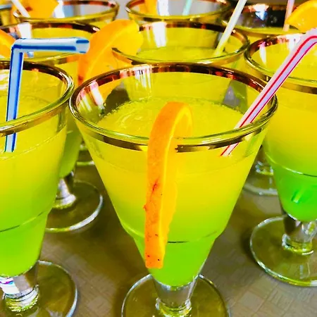 Du Cheval Blanc Hotel 3*