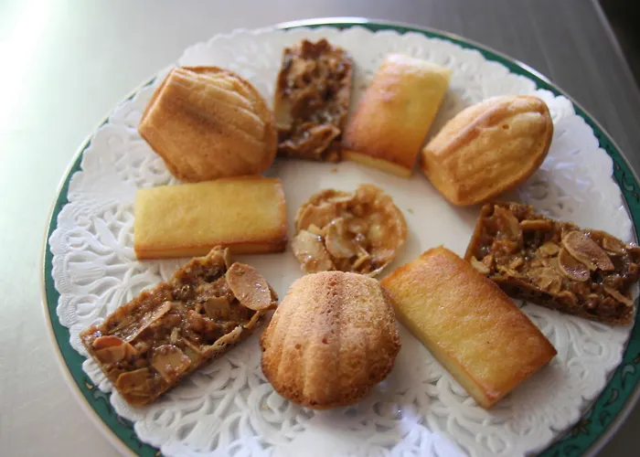 Du Cheval Blanc 3* Beaumont-Pied-de-Boeuf (Sarthe)