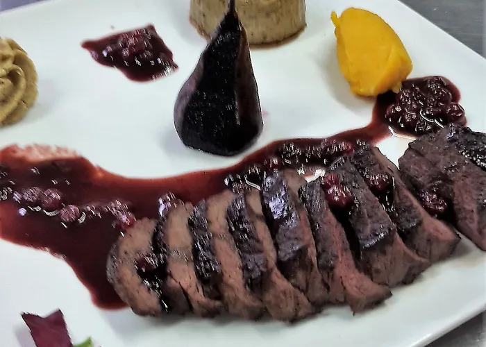 Du Cheval Blanc Hotel 3*