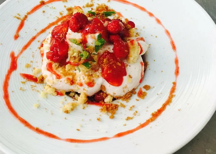 Du Cheval Blanc Hotel 3*